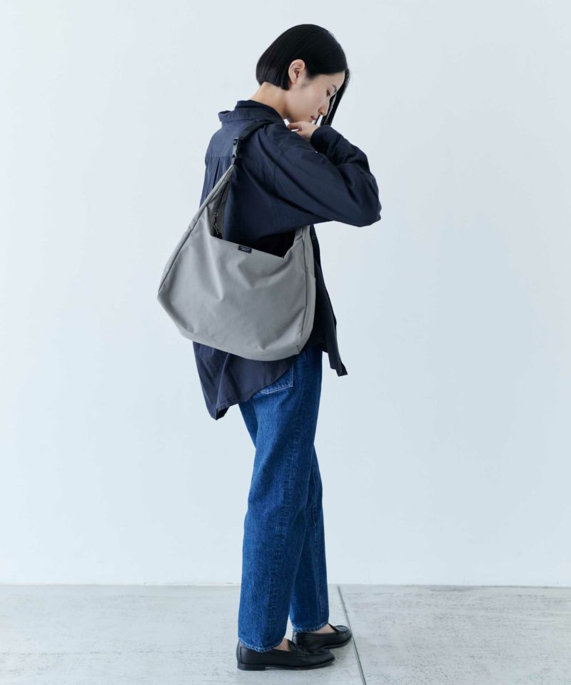 evergreen works STANDARD SUPPLY SIMPLICITY 2DAY SHOULDER 雙日斜背包