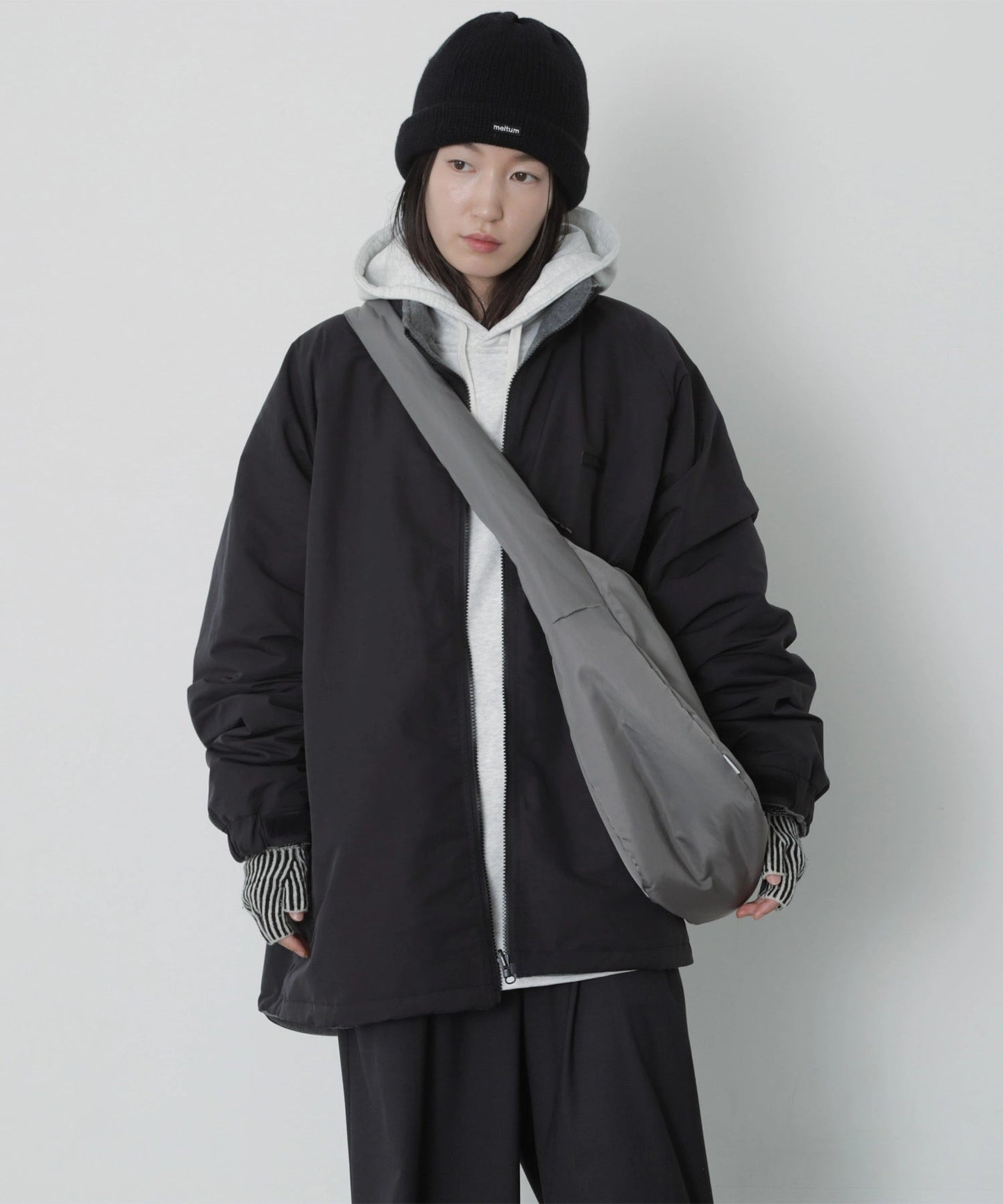 meltum SOFT SHELL MESSENGER BAG 軟殼斜背郵差包