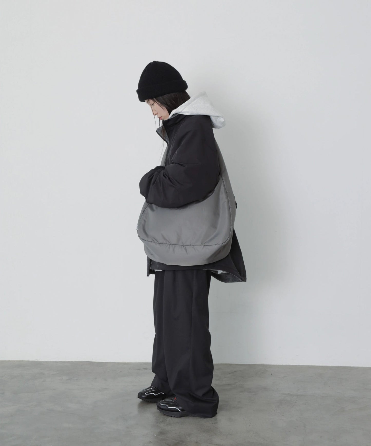meltum SOFT SHELL MESSENGER BAG 軟殼斜背郵差包