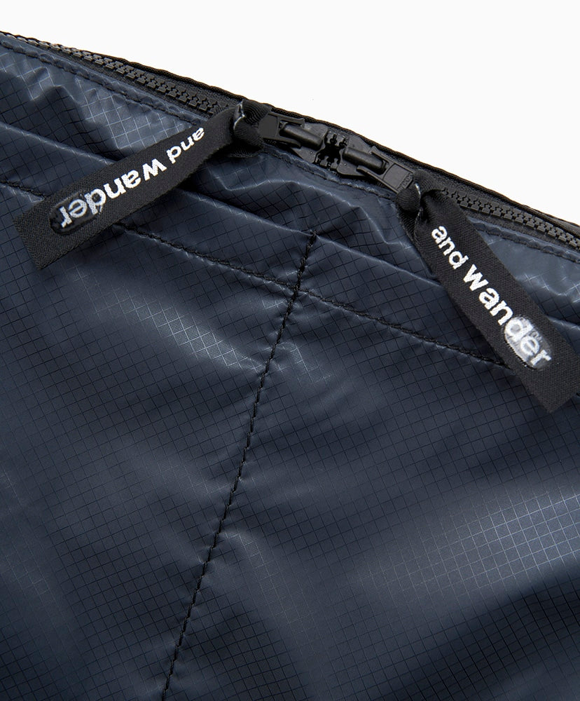 and wander Sil Sacoche 輕便斜背包