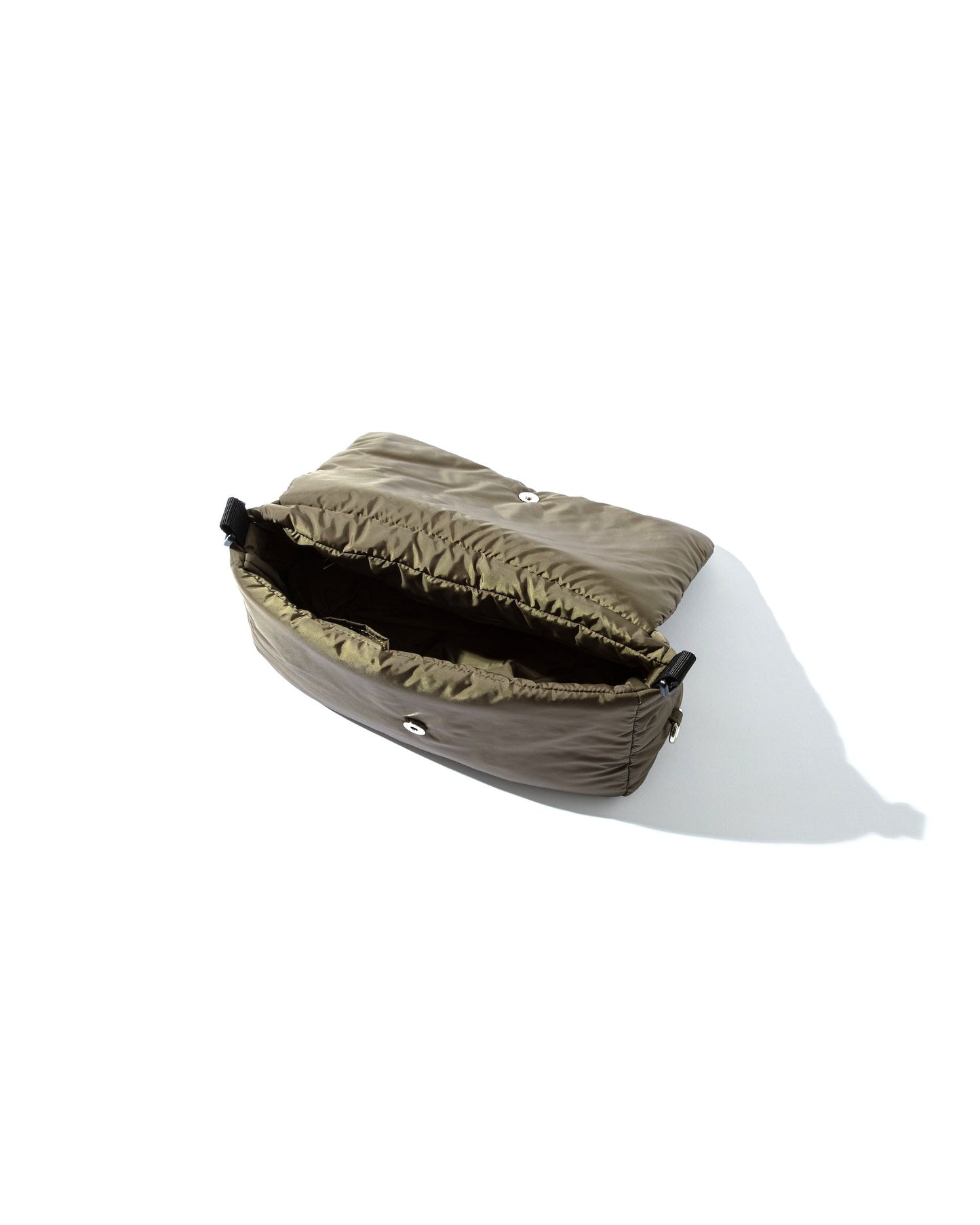 CLESSTE 加厚翻蓋休閒斜背包(橄欖綠)