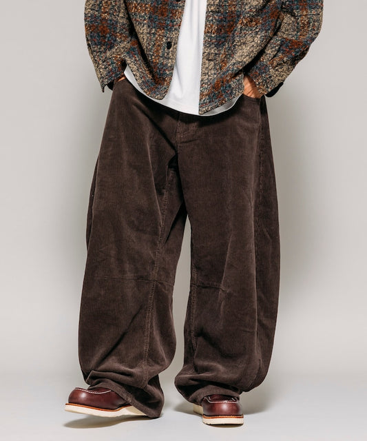 FREAK'S STORE 寬鬆燈芯絨繭型褲