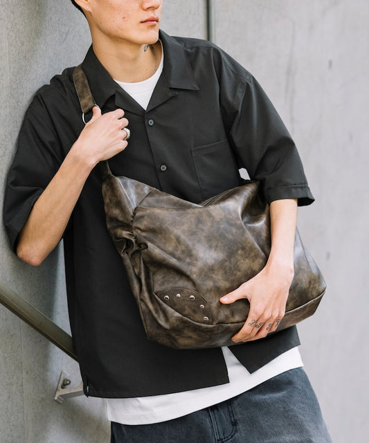FREAK'S STORE Leatherette studded round Shoulder bag 皮革鉚釘斜背包
