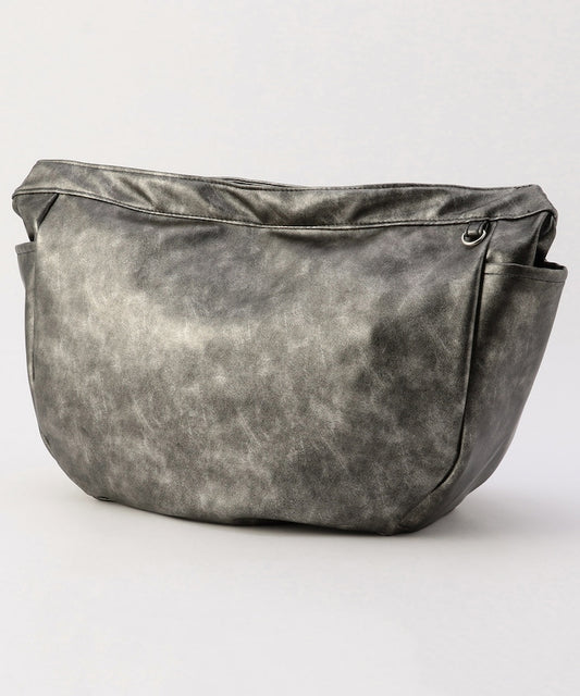 FREAK'S STORE Uneven finish leatherette news paper bag 仿舊皮革側背包