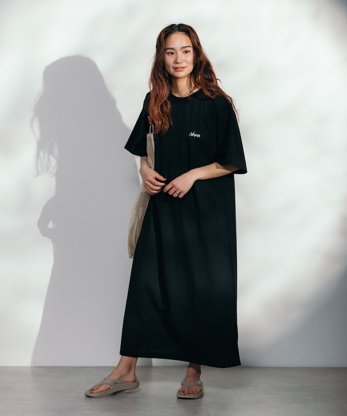 NANGA 刺繡短袖連身裙