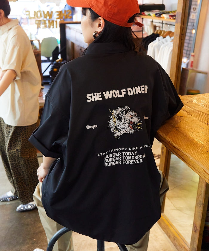 FREAK'S STORE x SHE WOLF DINER Big Silhouette Design Embroidered S/S Shirt 刺繡短袖襯衫