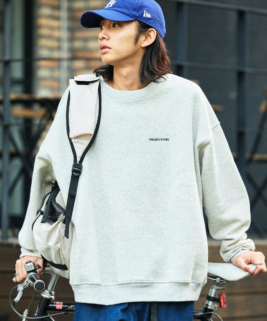 特價 FREAK'S STORE 寬版簡約刺繡圓領大學T