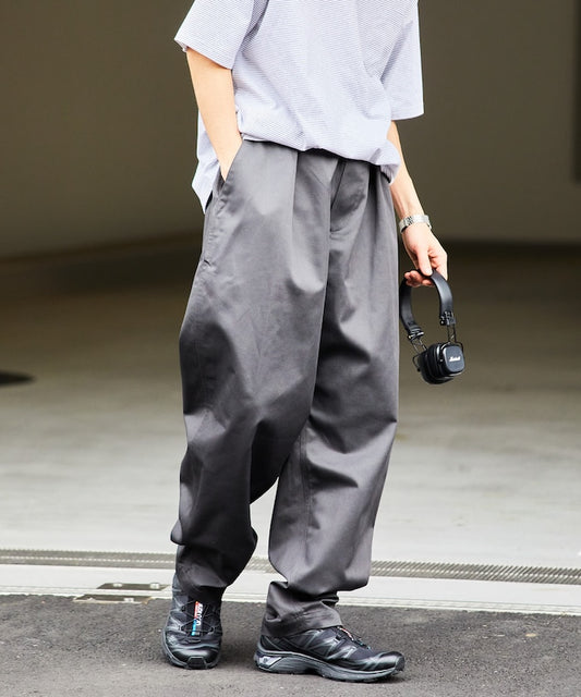 FREAK'S STORE wide tapered silhouette Pants 寬版錐形休閒褲