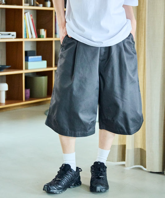 FREAK'S STORE Loose Fit Twill Tuck Wide Shorts 寬版打摺短褲