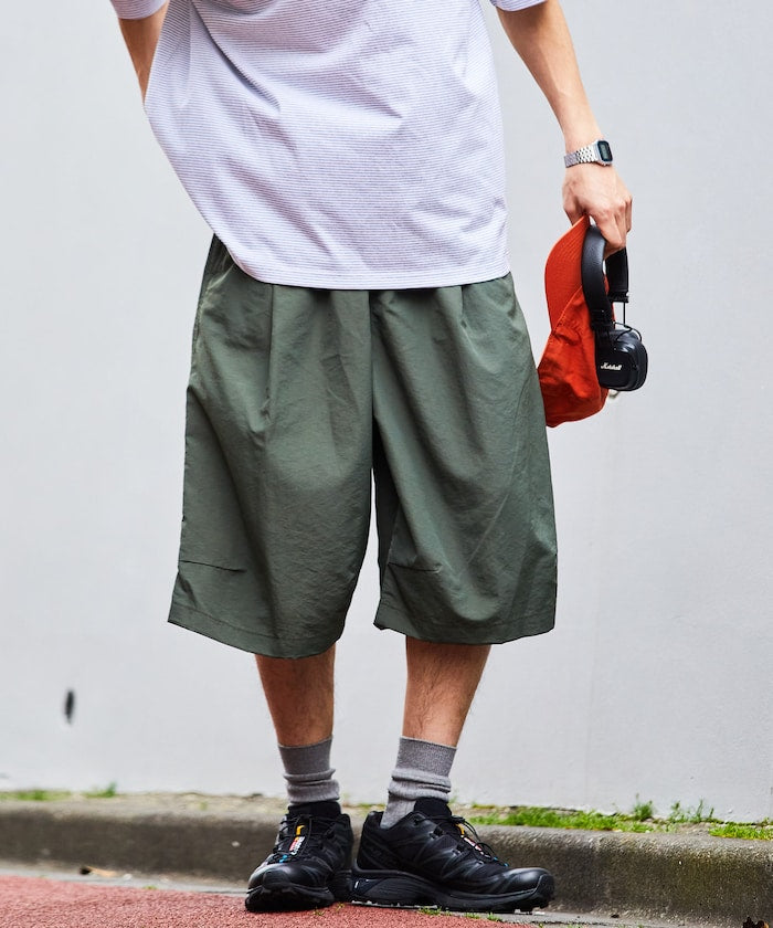 FREAK'S STORE Loose fit nylon tuck wide easy shorts 寬版尼龍休閒短褲