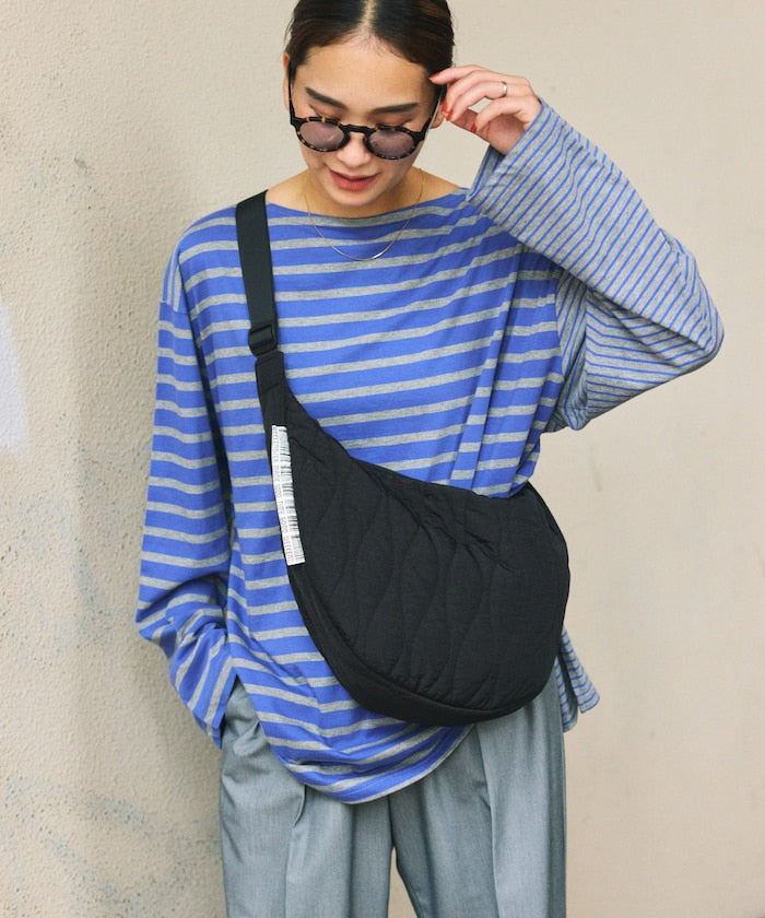 WEEKEND(ER)×FREAK'S STORE 獨家設計半月絎縫斜背包