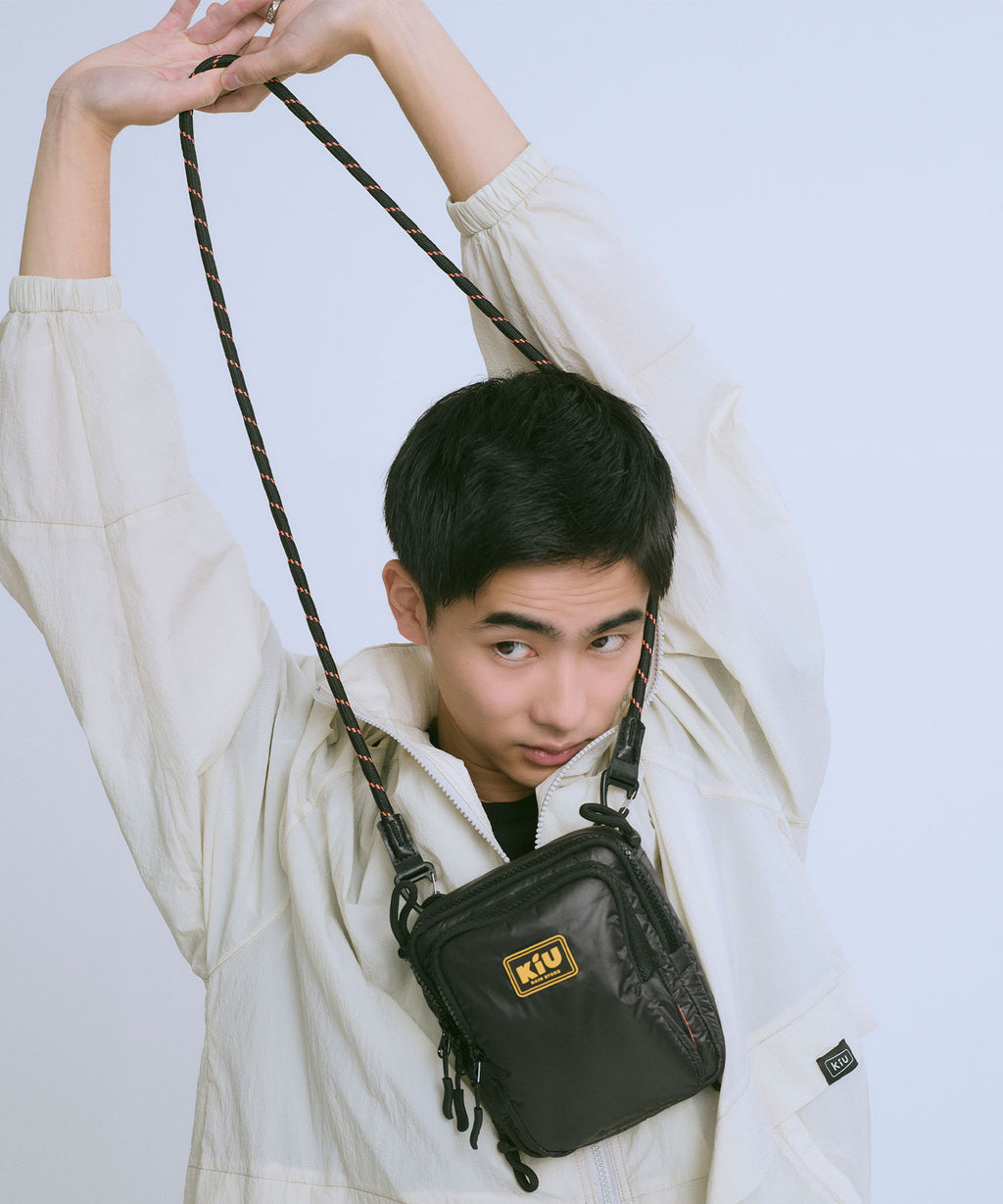 KiU Puffy mini crossbody bag K001 迷你斜背小包