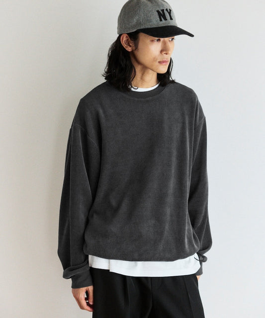 Firsthand Relaxed Fit Spindle Cutout Tops 寬版圓領大學T