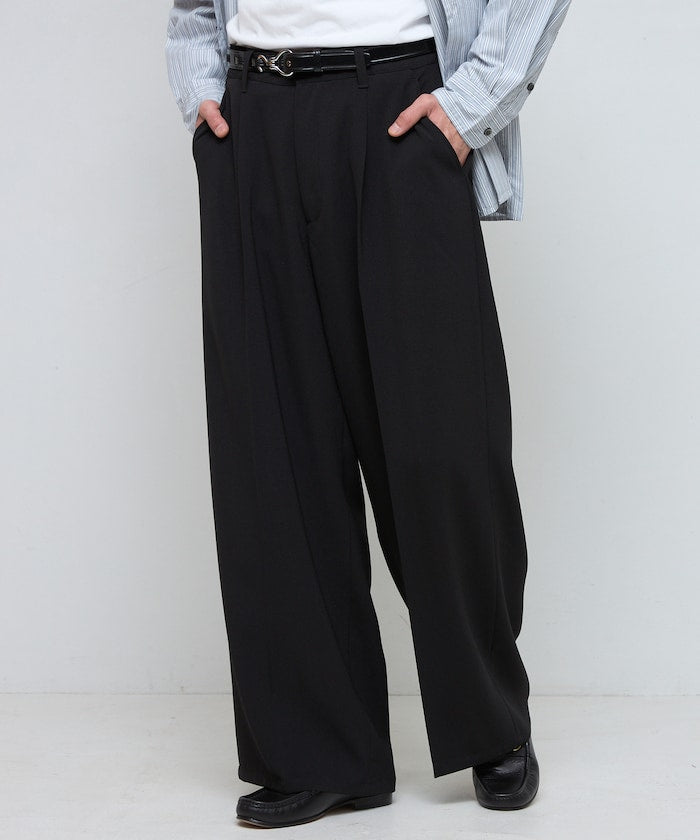 Firsthand Wide straight Slacks 寬版打褶休閒褲