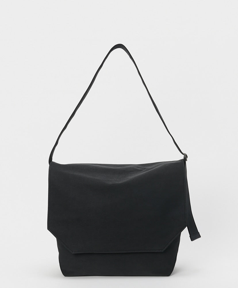 Hender Scheme Flap Shoulder Big 翻蓋斜背包-大