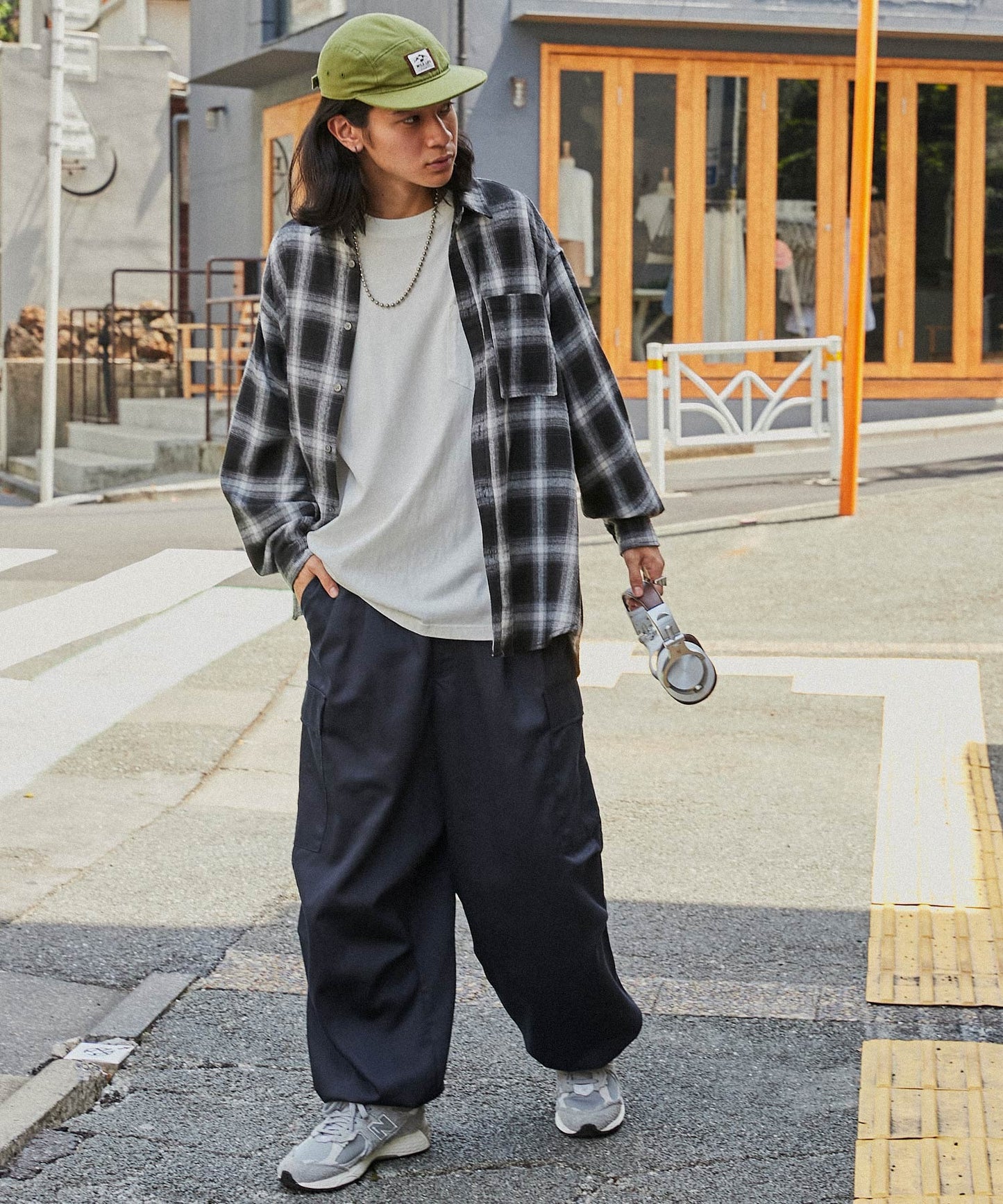 特價 MONO-MART 寬版錐形打褶軍風束口工裝褲