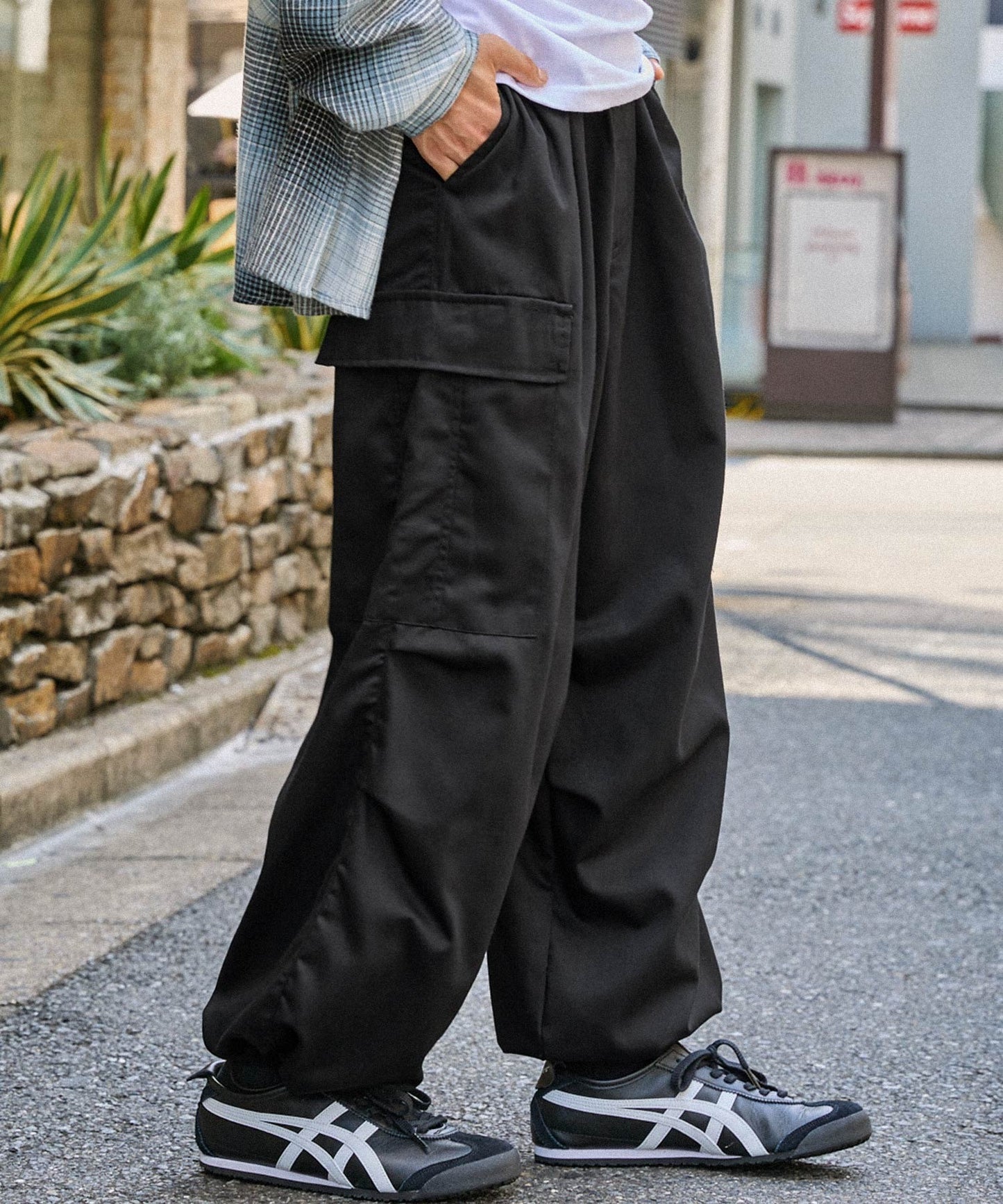 特價 MONO-MART 寬版錐形打褶軍風束口工裝褲