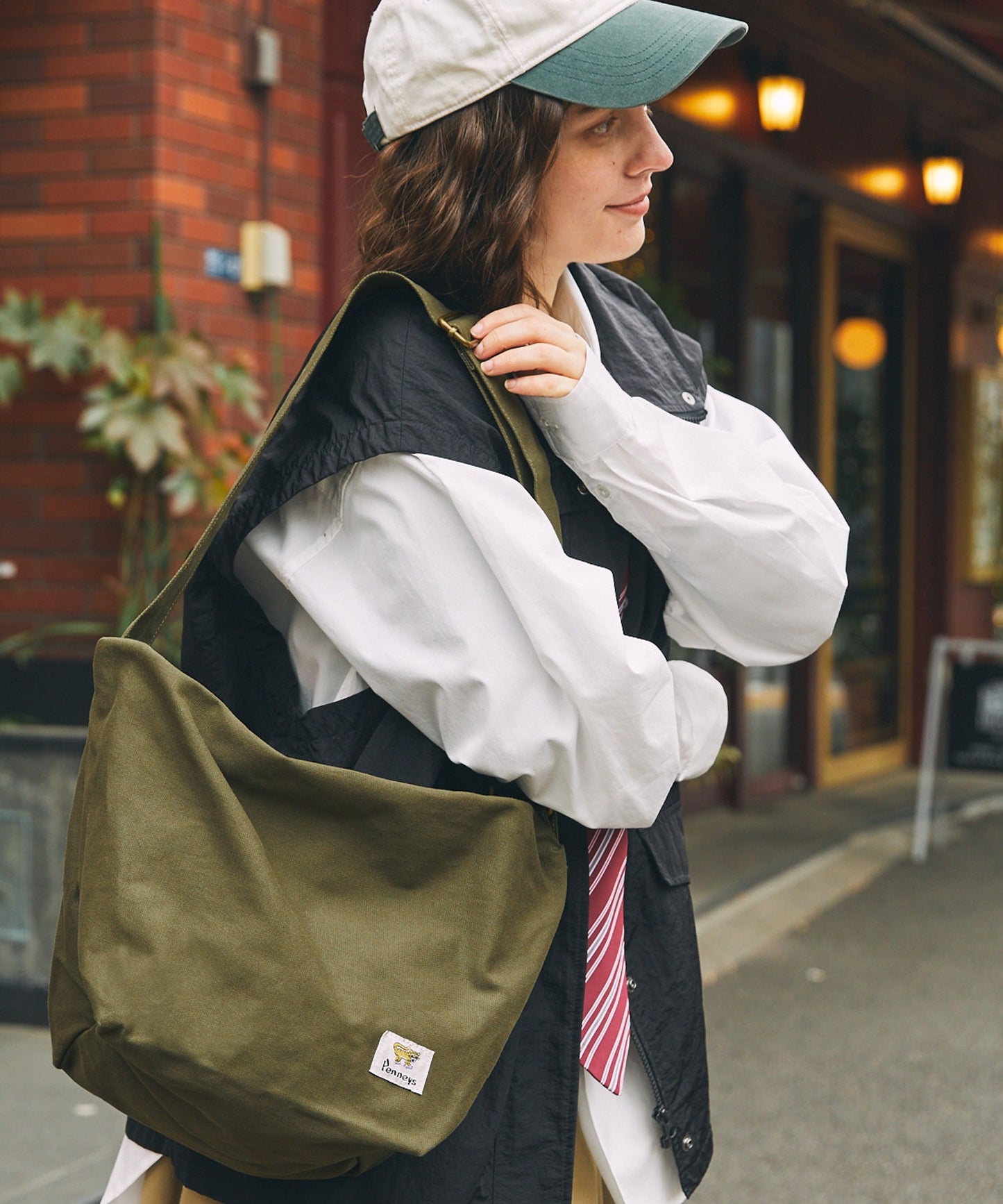 PENNEYS THE FOX & BE A TIGER 復古標籤帆布郵差包