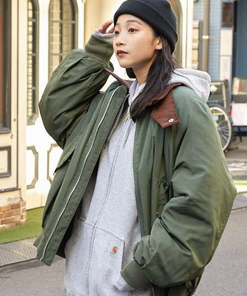 Carhartt 寬版內裡絨毛拉鍊連帽外套