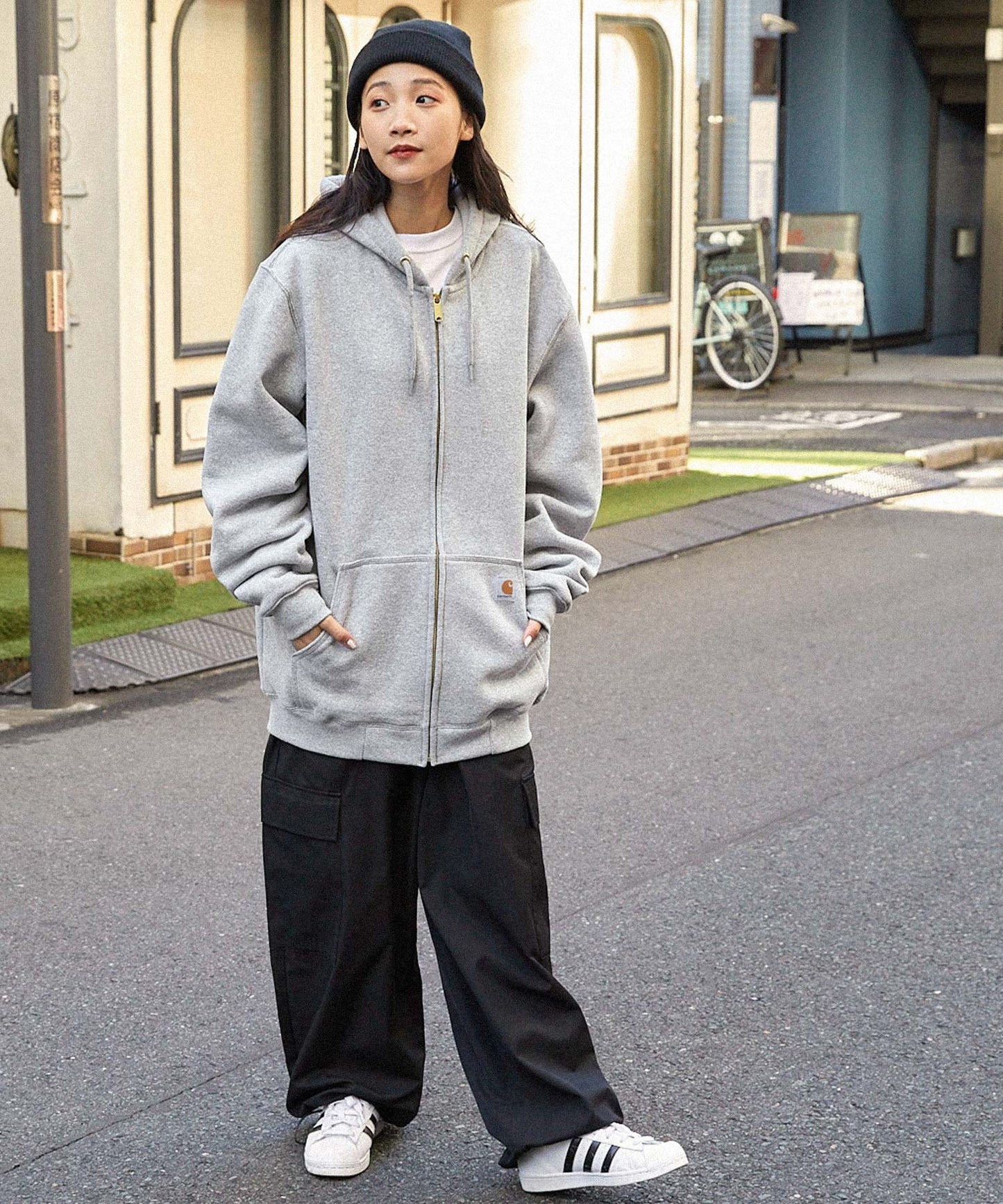 Carhartt 寬版內裡絨毛拉鍊連帽外套