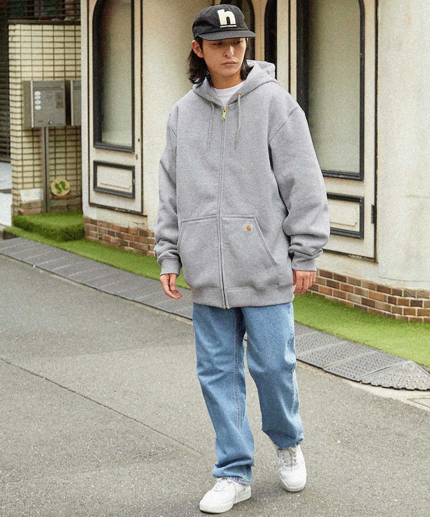 Carhartt 寬版內裡絨毛拉鍊連帽外套