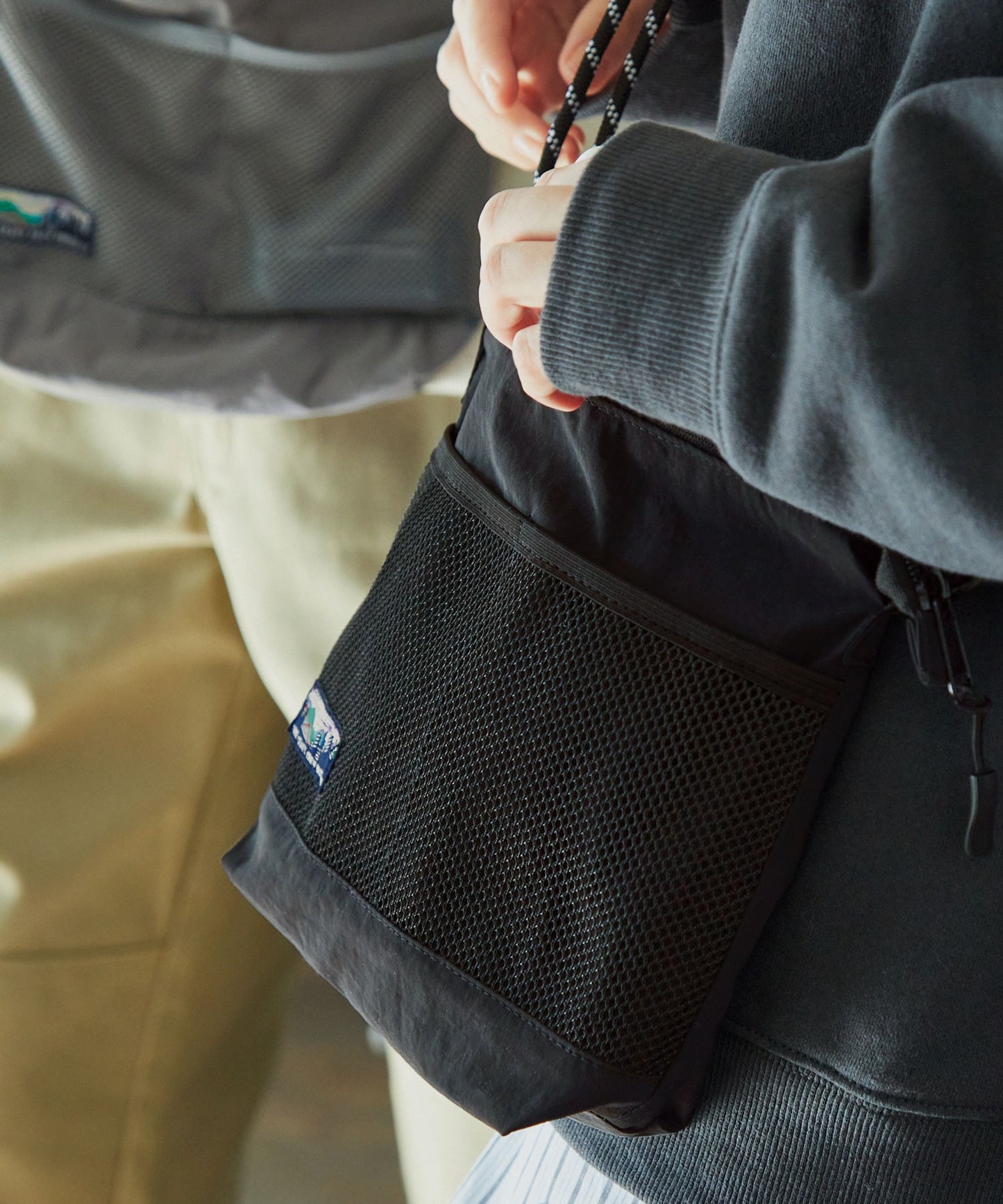 THE CRAFT CREW PRODUCTS 防潑水尼龍 × 網布輕便斜背包