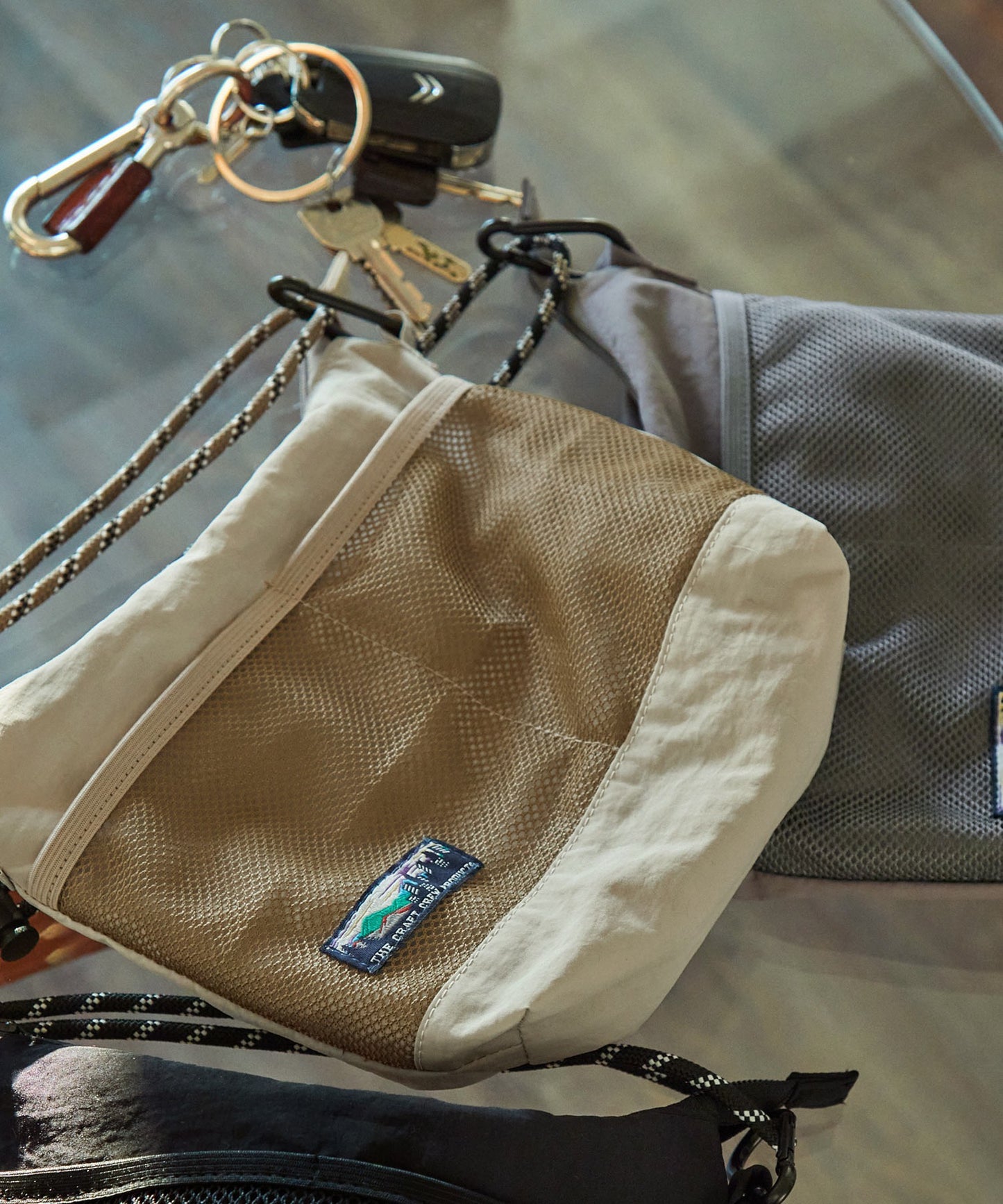 THE CRAFT CREW PRODUCTS 防潑水尼龍 × 網布輕便斜背包