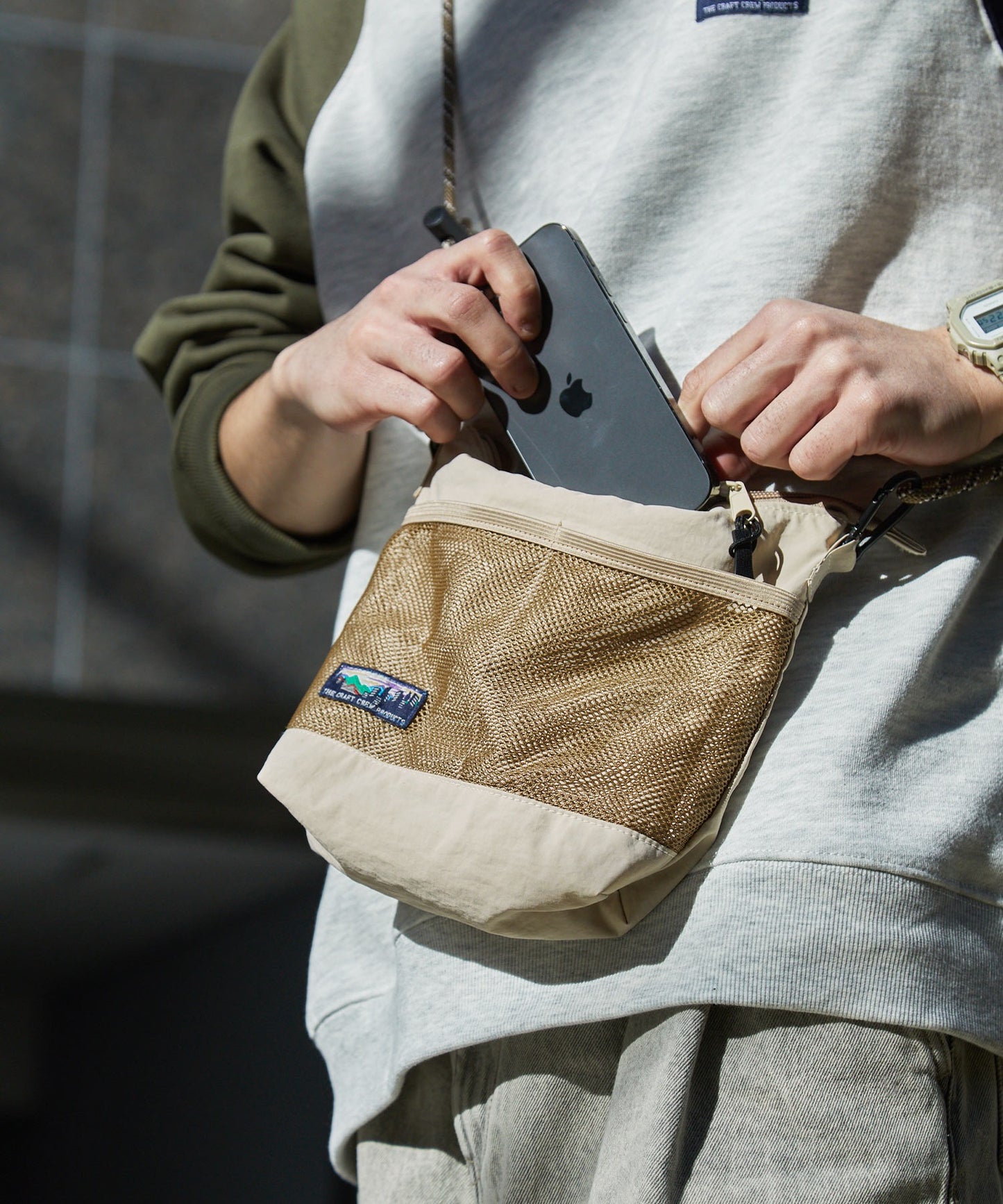 THE CRAFT CREW PRODUCTS 防潑水尼龍 × 網布輕便斜背包