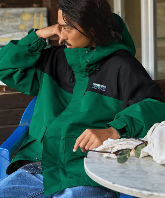 特價 THE CRAFT CREW PRODUCTS 寬版防潑水登山夾克外套