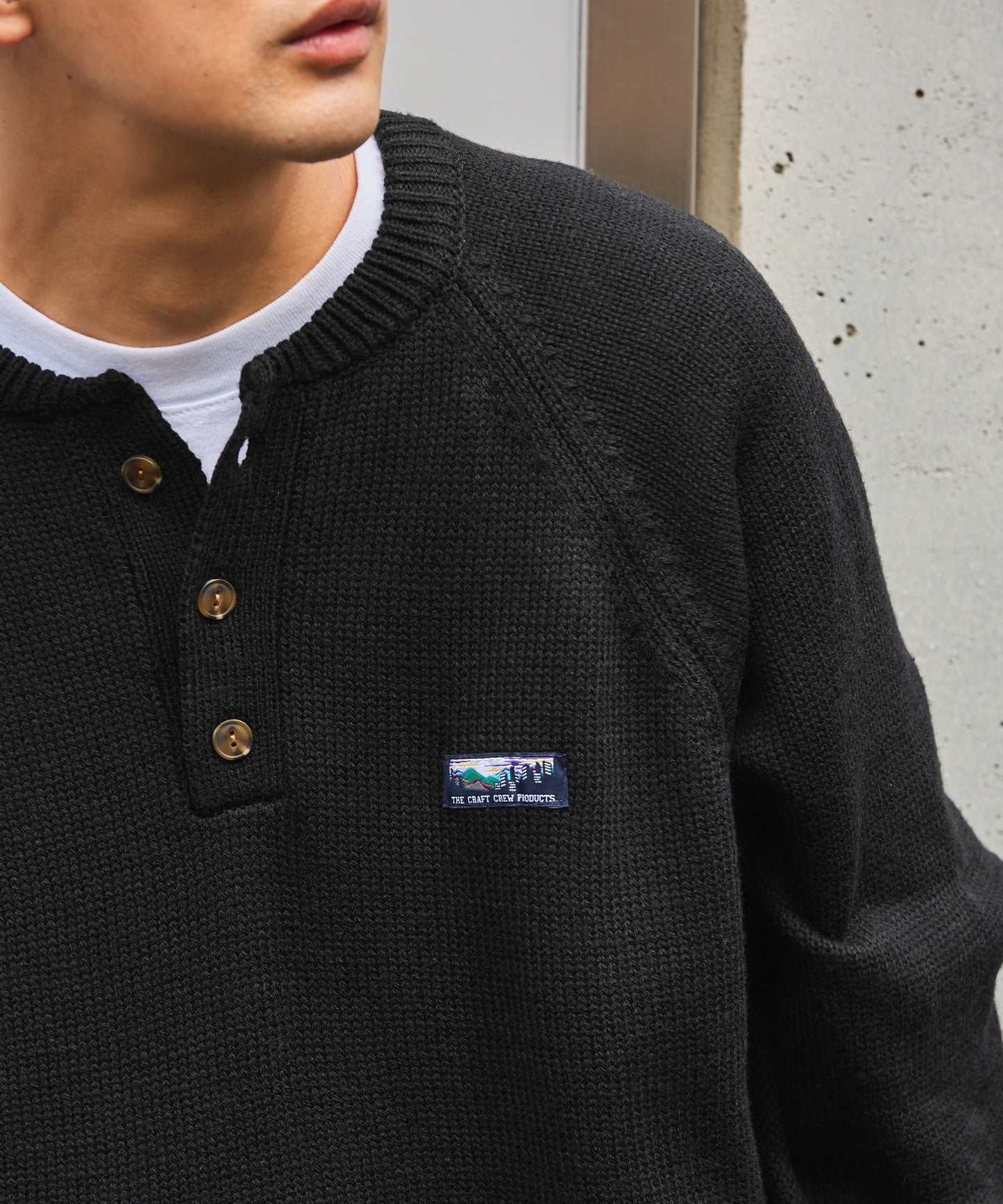 THE CRAFT CREW PRODUCTS 免燙寬版亨利領針織衫