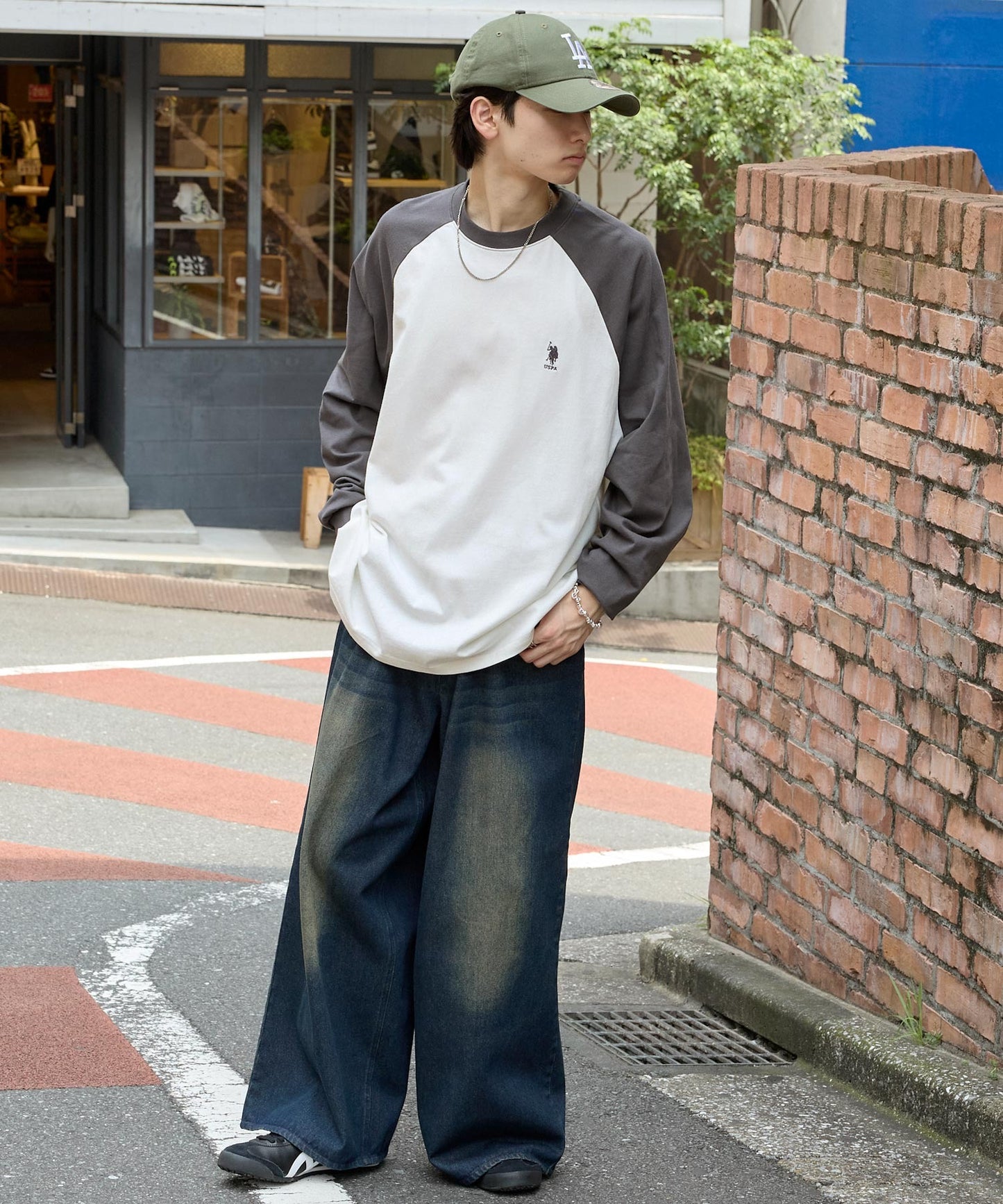 U.S. POLO ASSN. 限定款 刺繡LOGO拼色插肩寬版長袖T恤上衣