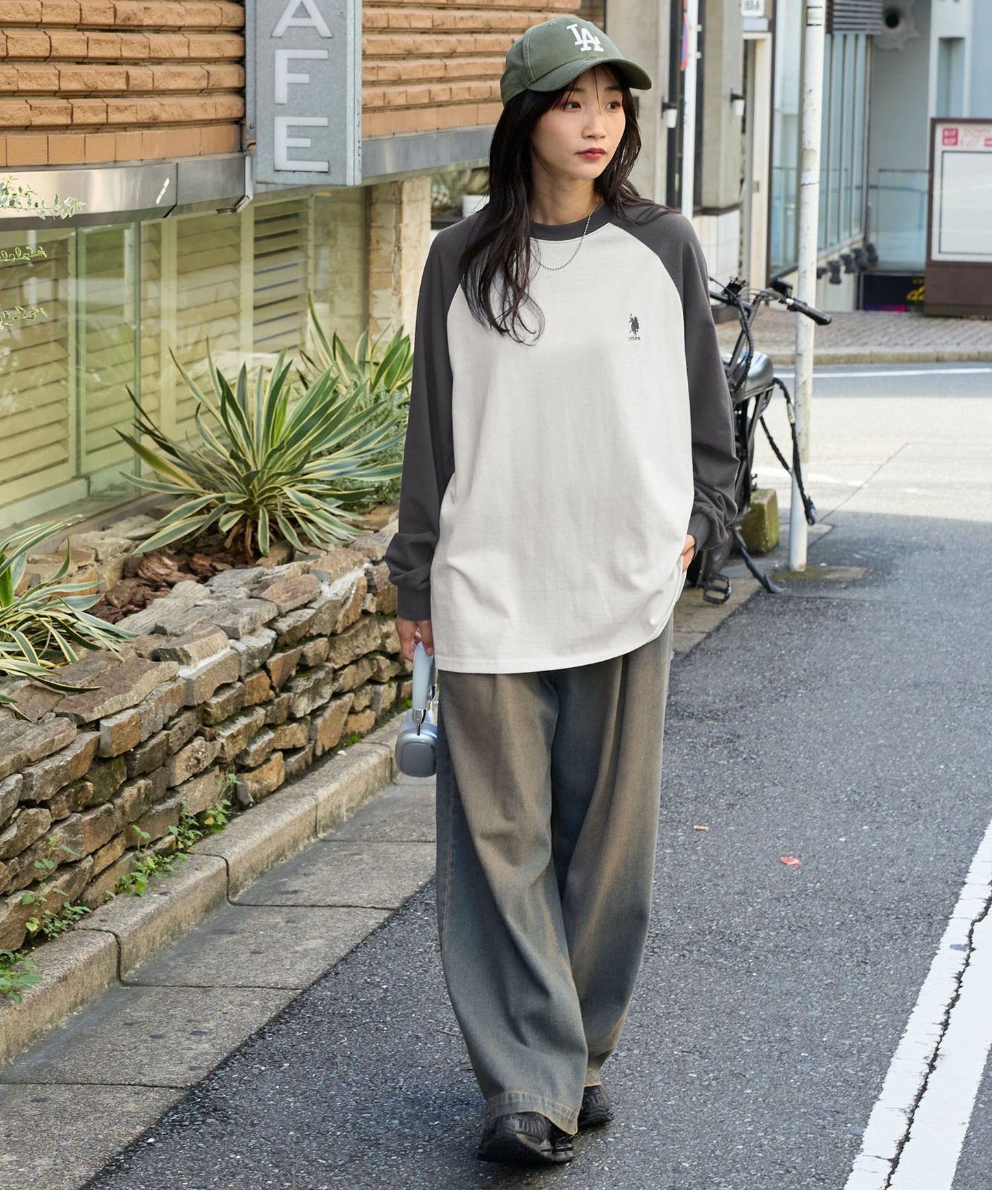 U.S. POLO ASSN. 限定款 刺繡LOGO拼色插肩寬版長袖T恤上衣