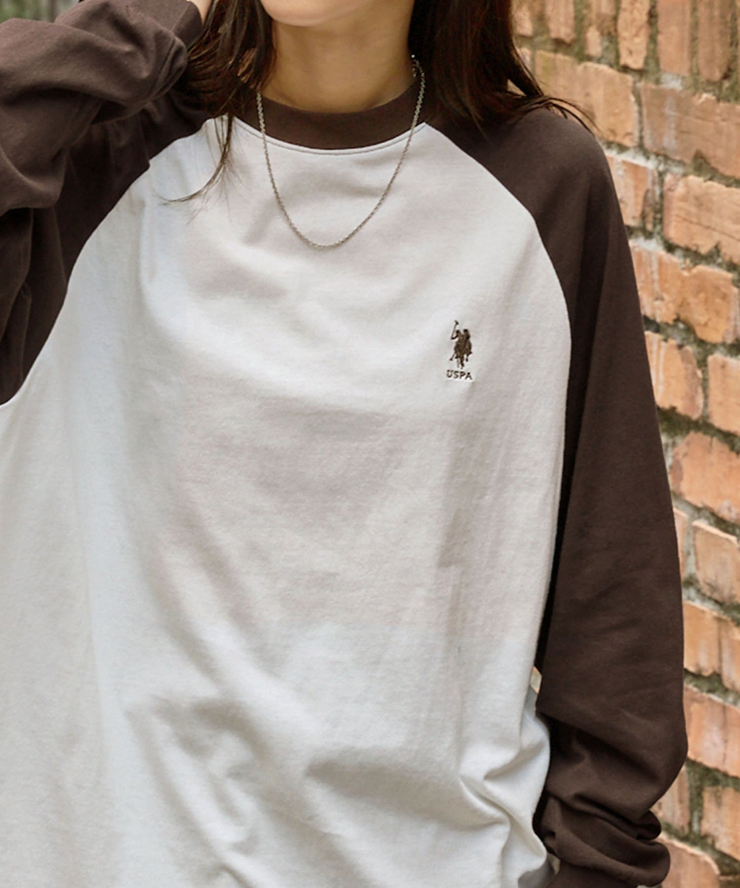 U.S. POLO ASSN. 限定款 刺繡LOGO拼色插肩寬版長袖T恤上衣