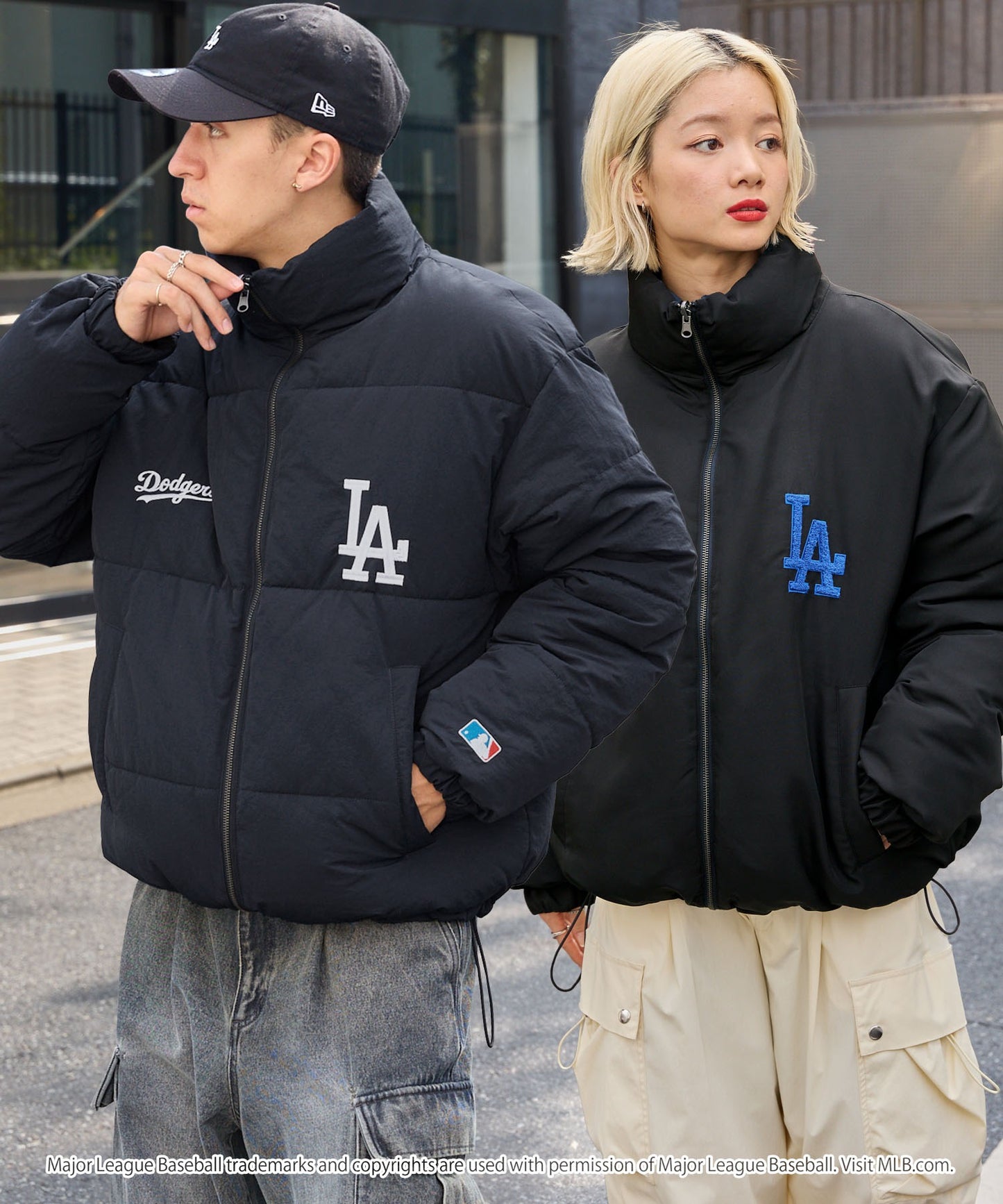 MLB限定LOGO刺繡2WAY可雙面穿寬版立領羽絨外套