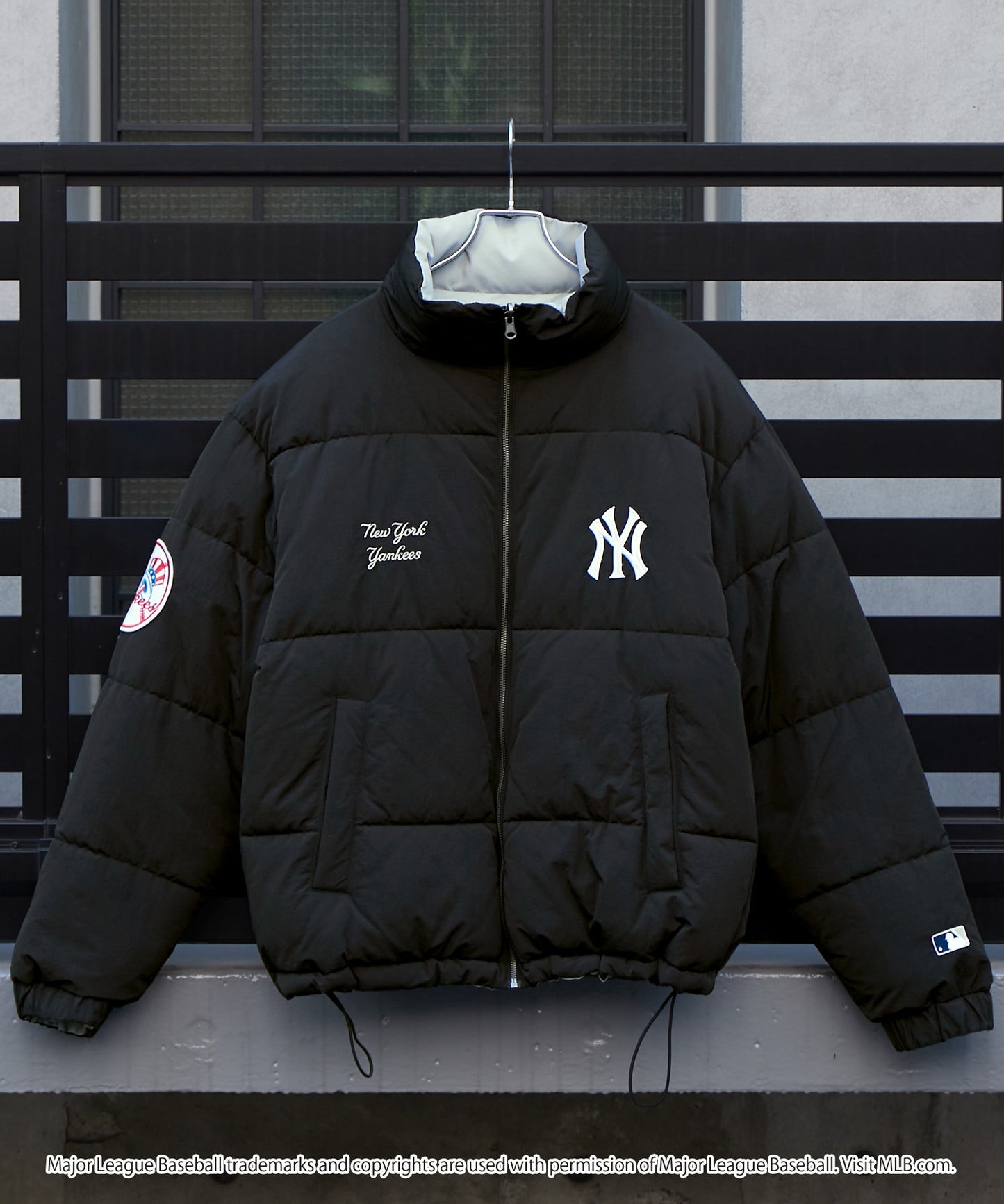MLB限定LOGO刺繡2WAY可雙面穿寬版立領羽絨外套