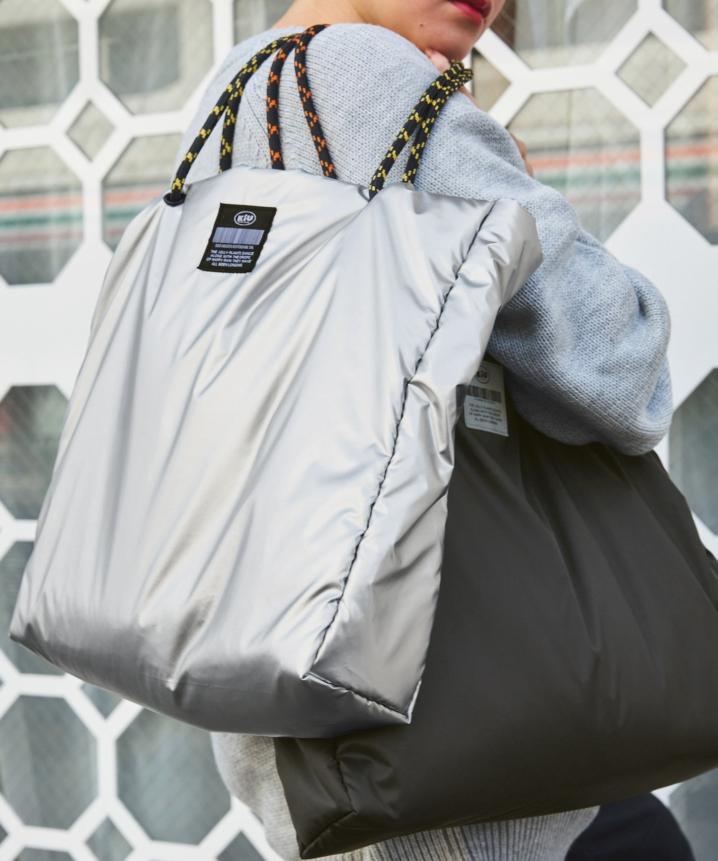 THE CRAFT CREW PRODUCTS × KiU 限定 2WAY 防潑水肩背托特包