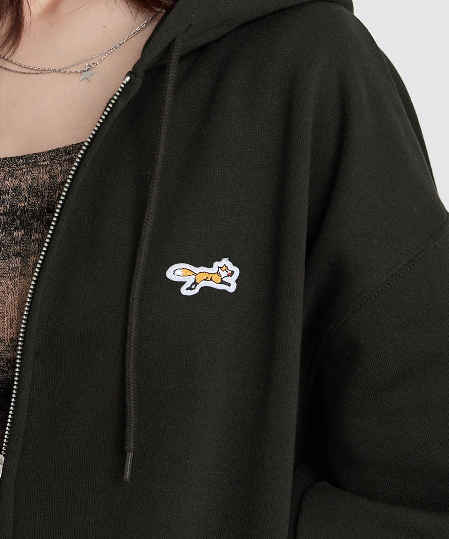 PENNEYS 限定 THE FOX 刺繡LOGO寬版拉鍊連帽外套