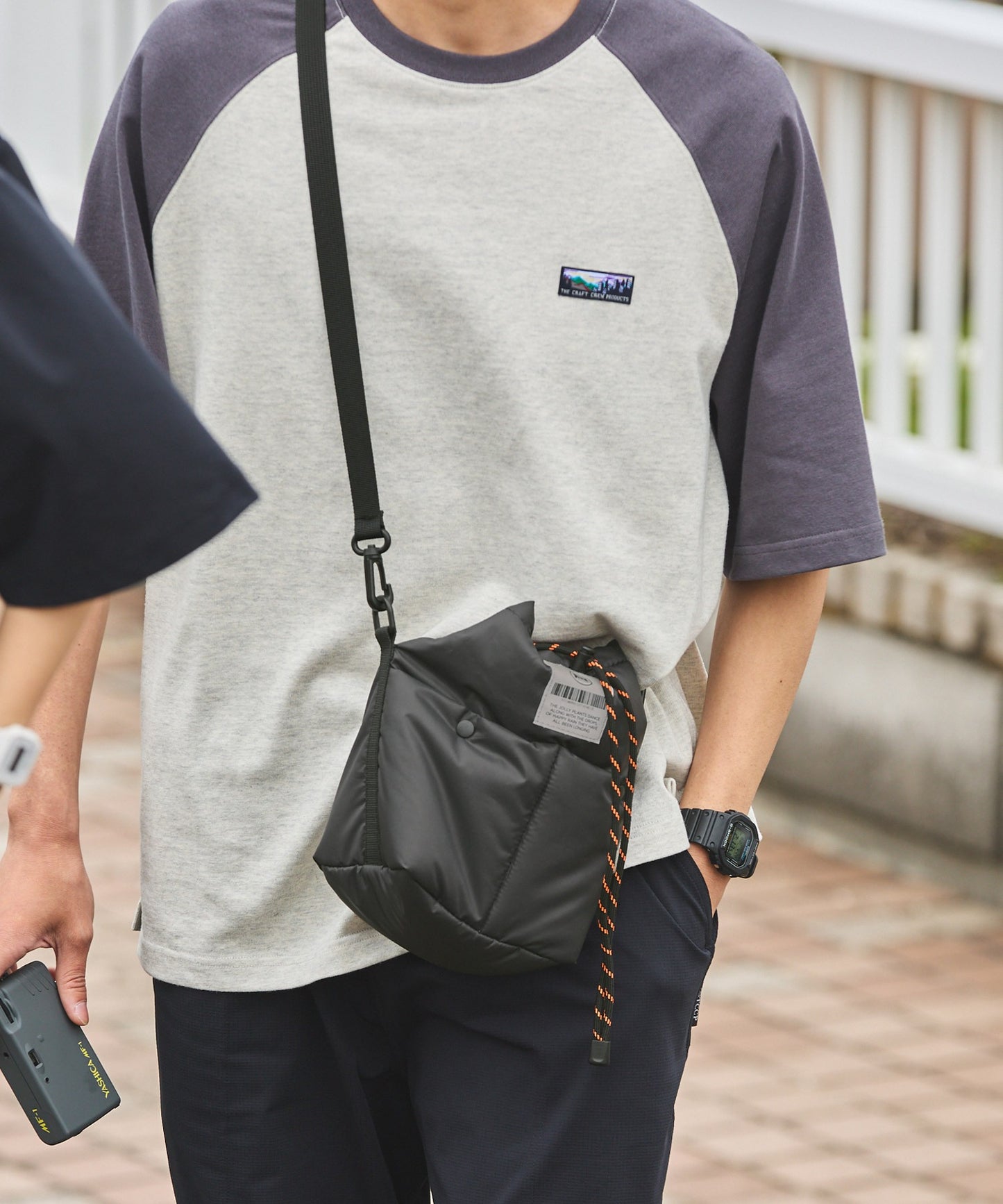 KiU 2WAY water repellent mini shoulder bag 防水抽繩斜背小包