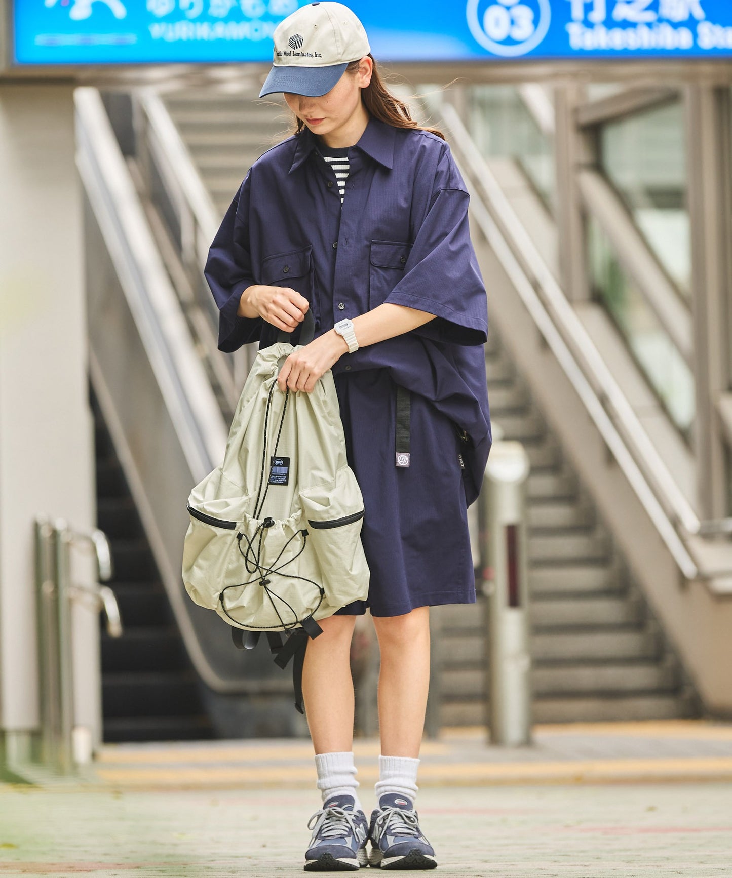 KiU water repellent drawstring shirring backpack 防水抽繩後背包