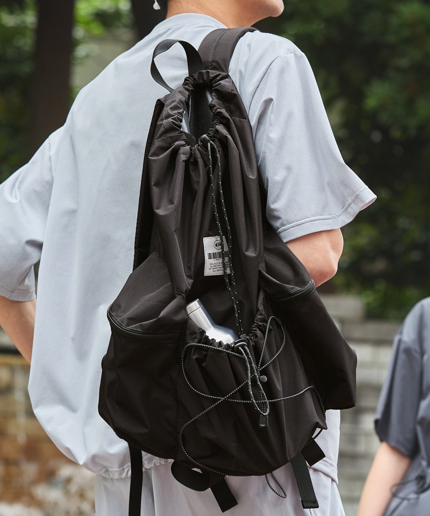 KiU water repellent drawstring shirring backpack 防水抽繩後背包