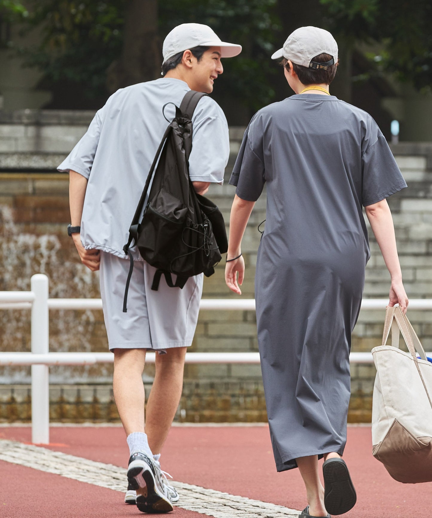 KiU water repellent drawstring shirring backpack 防水抽繩後背包