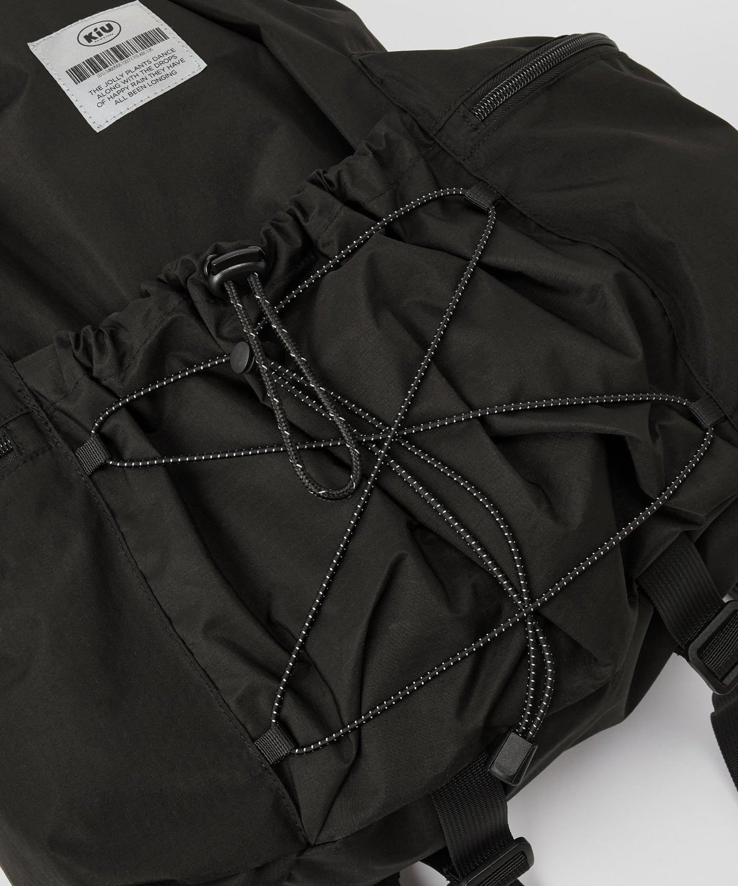 KiU water repellent drawstring shirring backpack 防水抽繩後背包