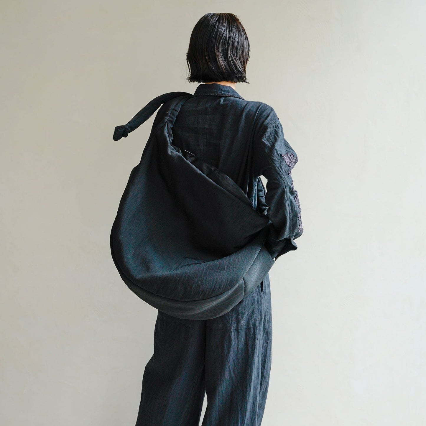 ITTI ANNIE PUFFER BIG MOON BAG / CERATO BRIGHT 絨感大月亮包