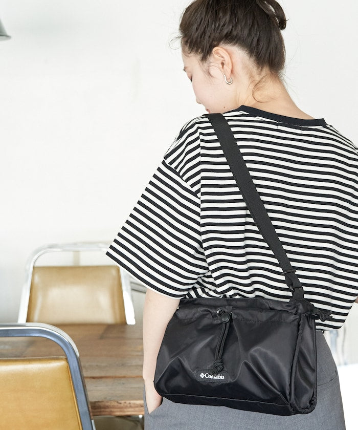 Columbia JUMP CREEK 斜背束口包