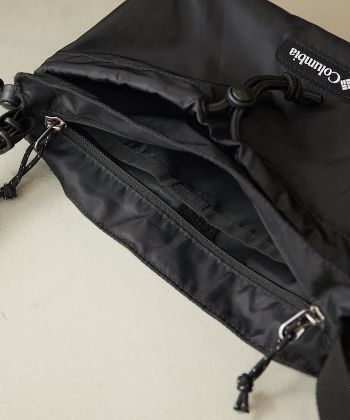 Columbia JUMP CREEK 斜背束口包