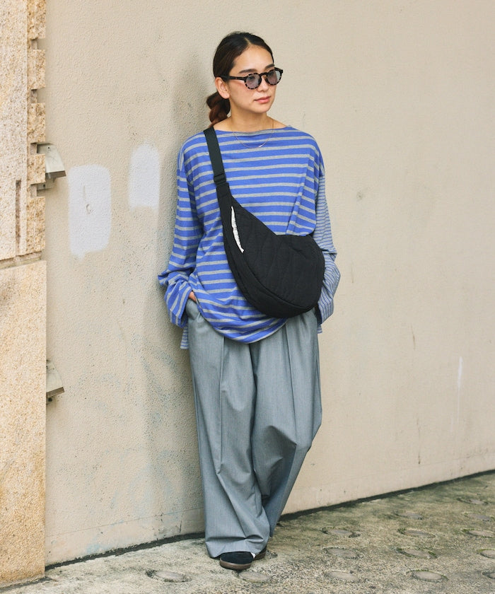 WEEKEND(ER)×FREAK'S STORE 獨家設計半月絎縫斜背包