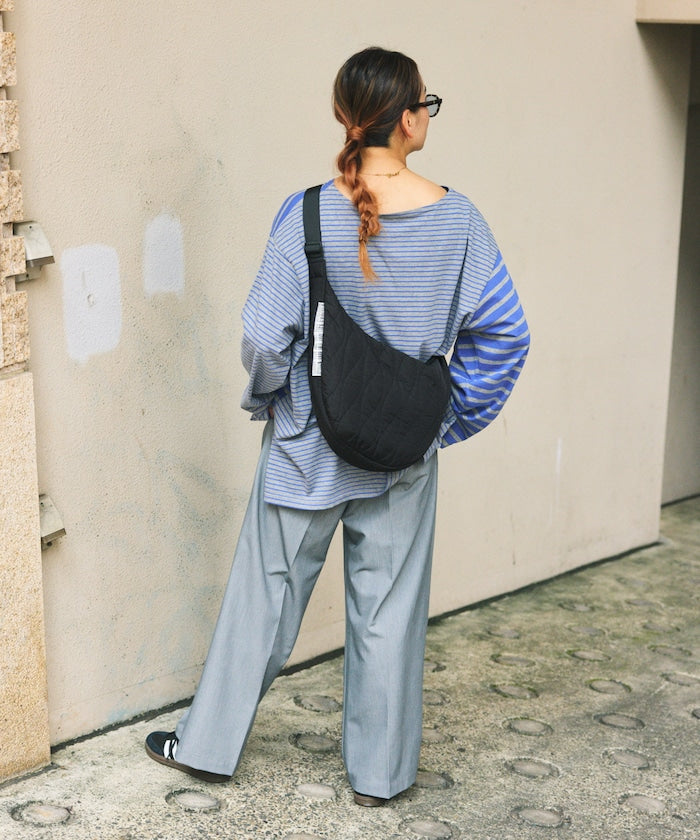 WEEKEND(ER)×FREAK'S STORE 獨家設計半月絎縫斜背包