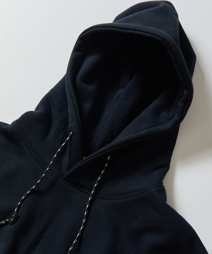 KELTY×FREAK'S STORE 限量復古Logo刺繡連帽大學T 2025秋冬款