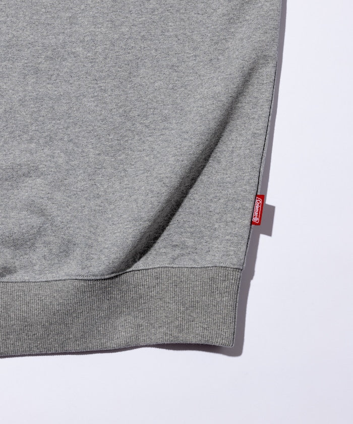 Coleman 獨家設計戶外裝備主題圓領大學T