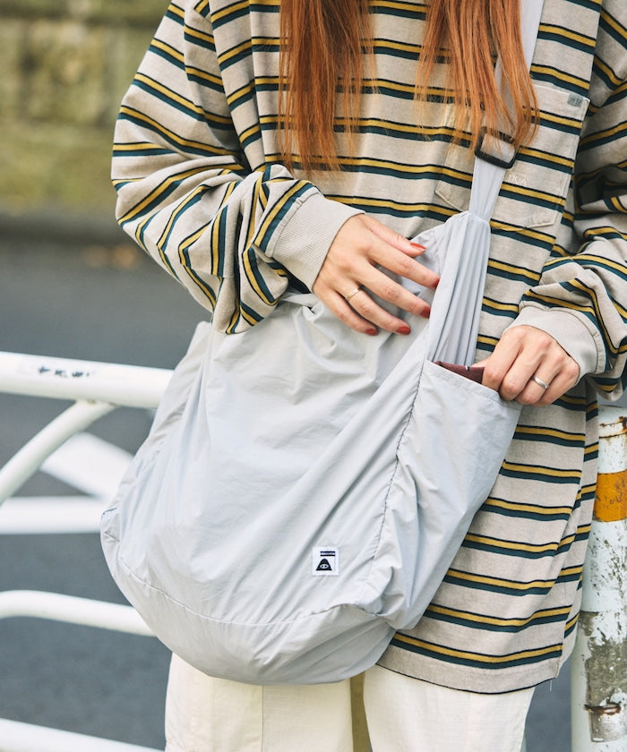 POLeR PACKABLE SHOULDER BAG 獨家設計可折疊收納肩背包